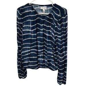 REVOLVE shirred top in Navy wave print,semi crinkle,semi sheer,